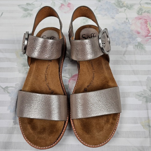 Sofft Womens Sandals Size 6 Metallic Buckle Ankle Strap Leather Comfort - Picture 2 of 16